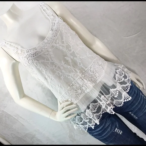 SKIES ARE BLUE WOMENS WHITE LACE & CROCHETED TOP S - Picture 11 of 13